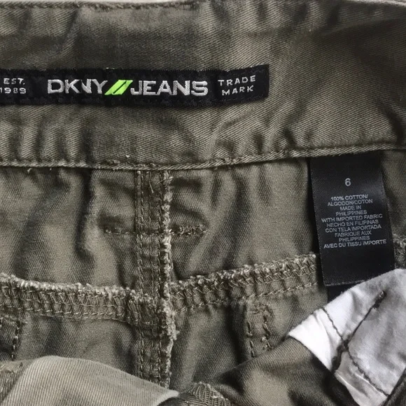 EUC Vintage Olive DKNY Mini - Picture 3 of 5